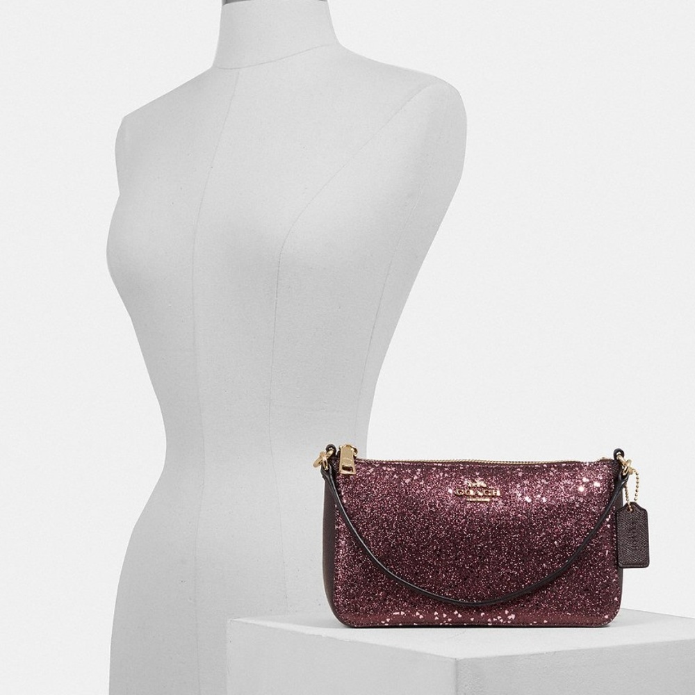 🍒NWT🍒 COACH HOLIDAY GLITTER SHOULDER BAG - Picture 3 of 8
